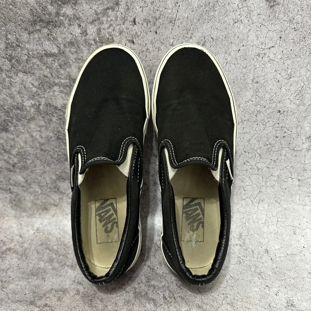 Vans Slip On Shoes Womens 7.5 Black White Classic Canvas Skate Sneakers Low